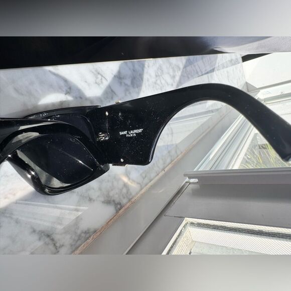 YSL over sized black blaze cat eye sunglasses - Picture 2 of 5